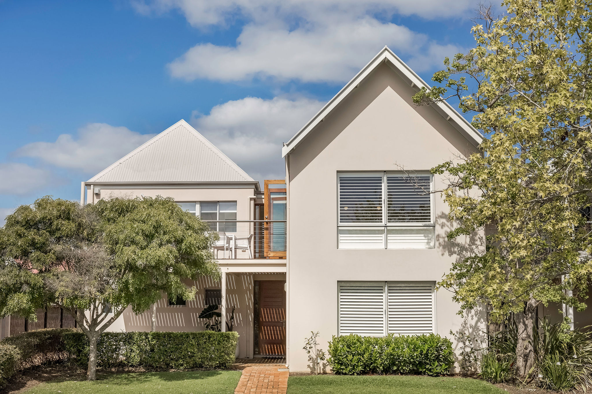 - House 12a Waterfront Resort