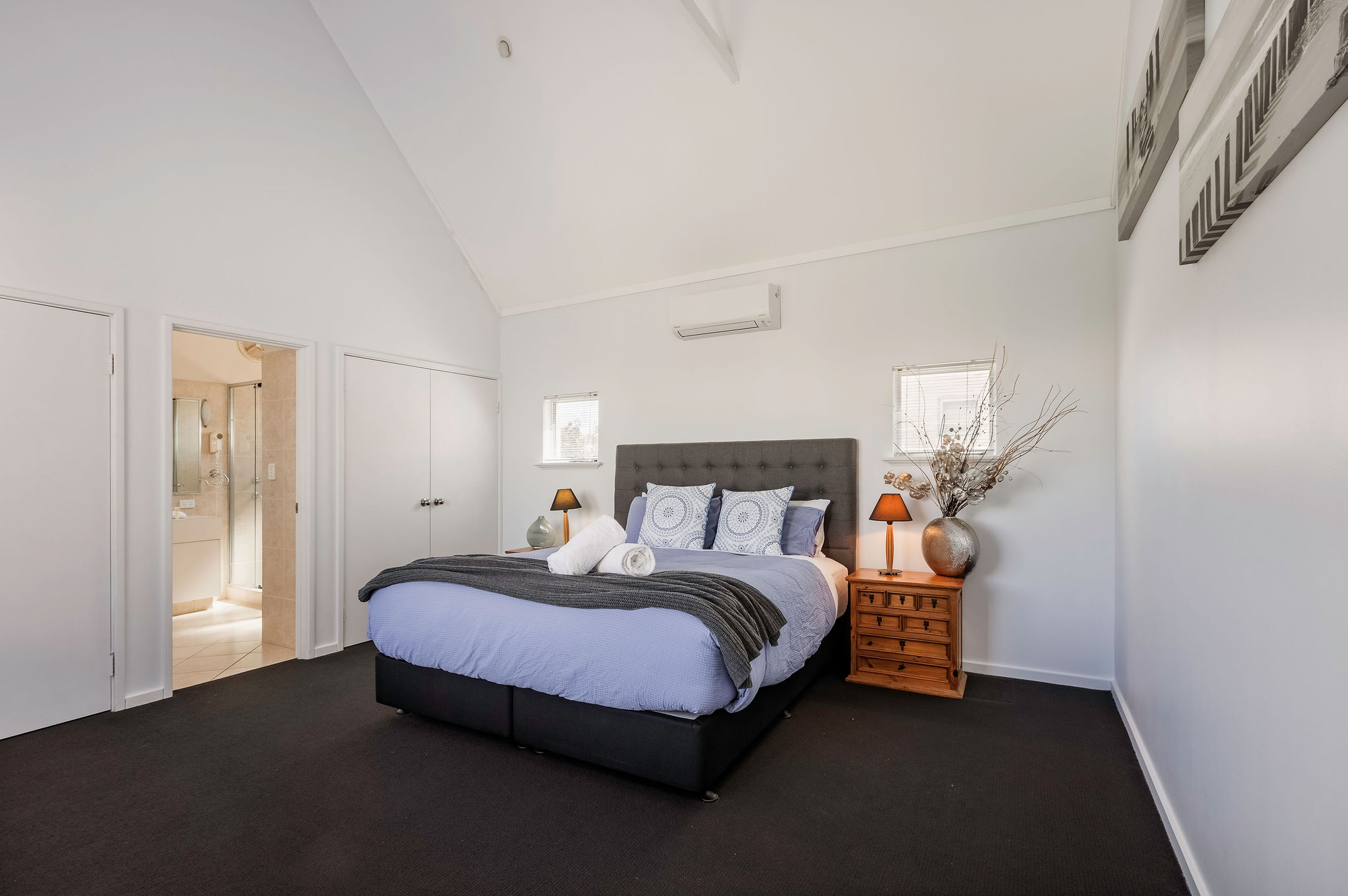 - House 11 Waterfront Resort