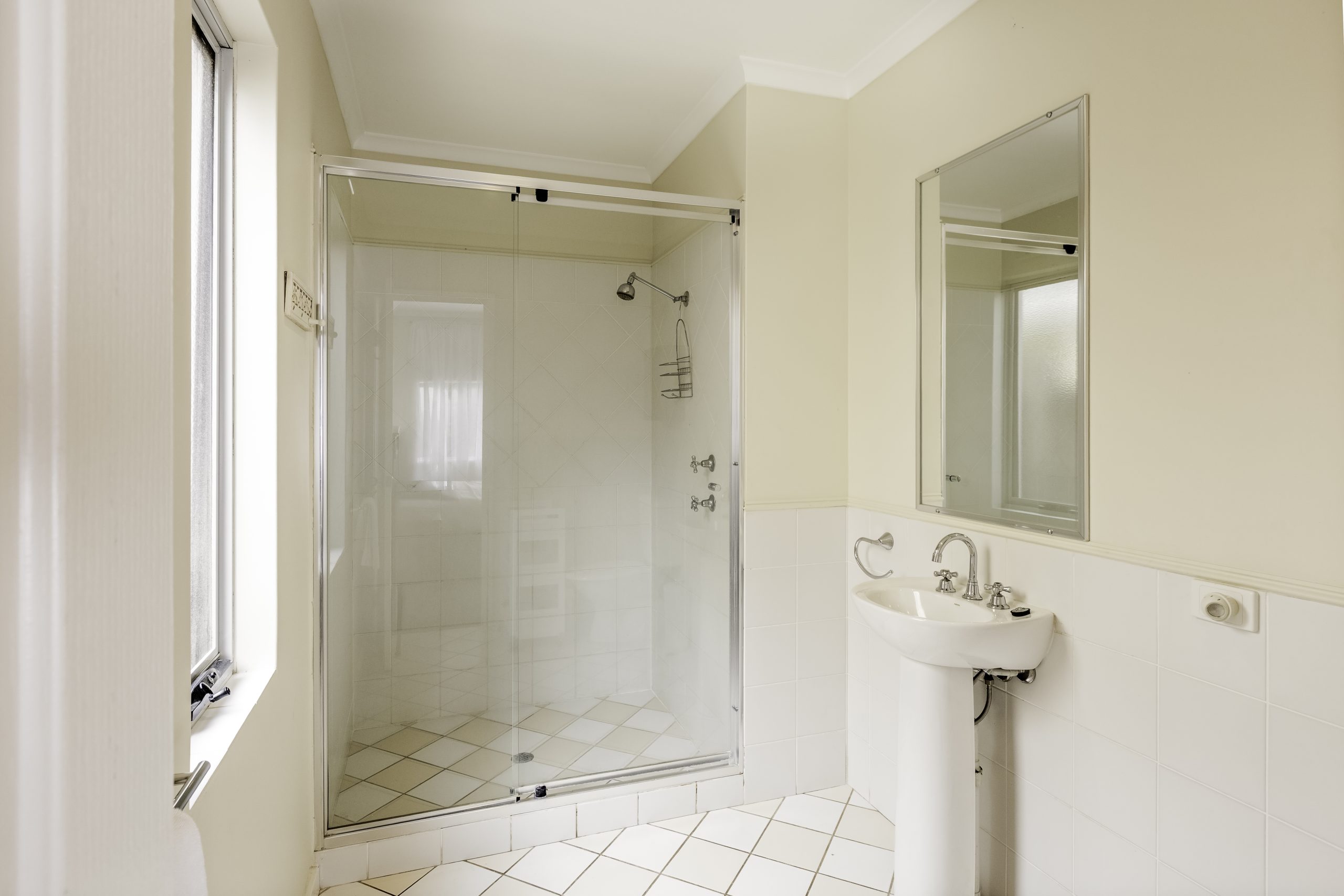 - House 12 Waterfront Resort