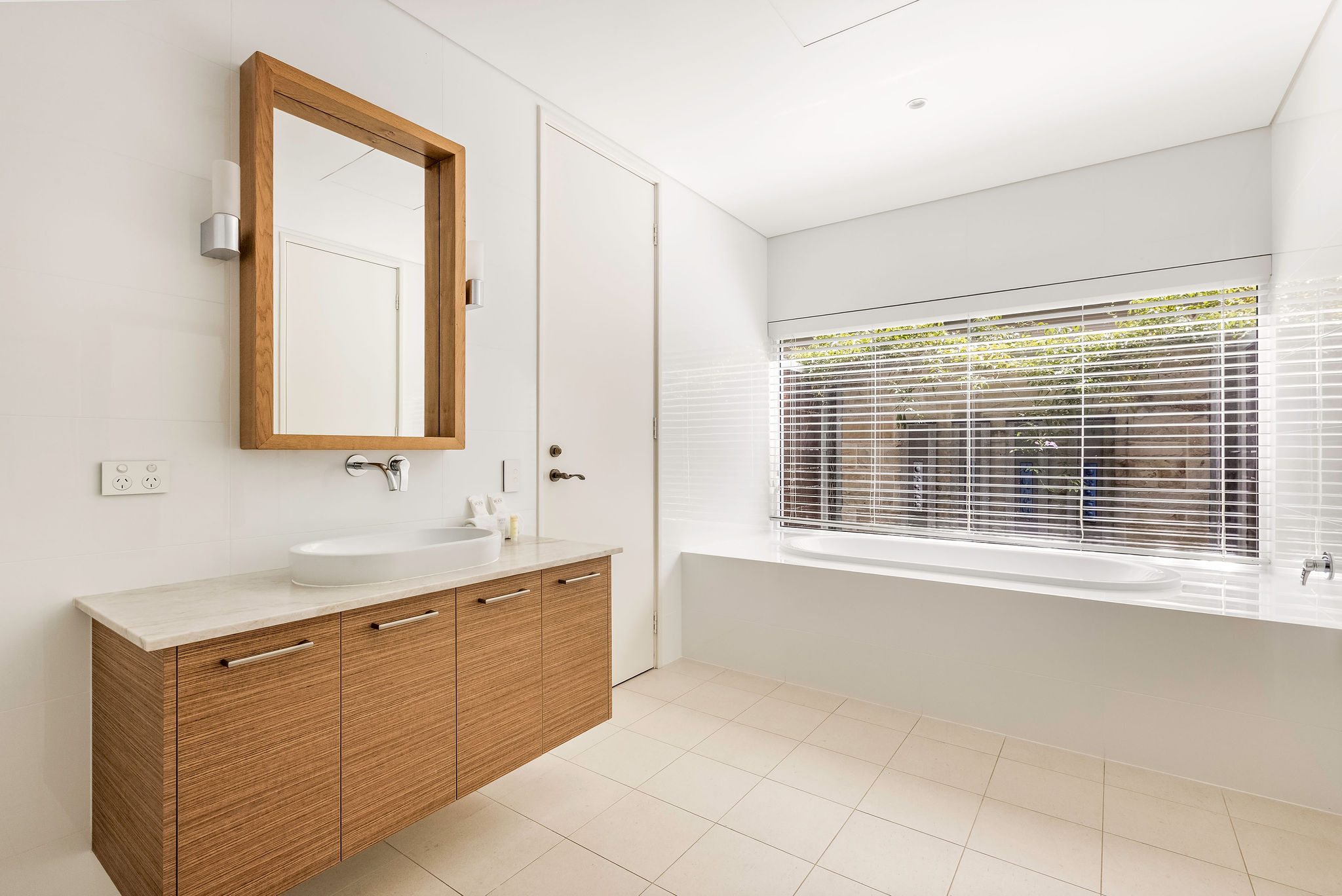 - House 9 Waterfront Resort