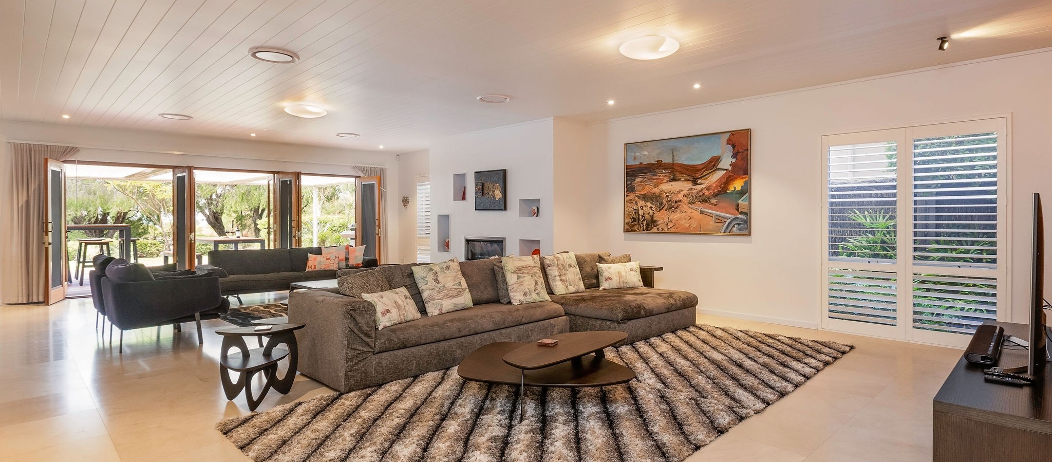 - House 9 Waterfront Resort