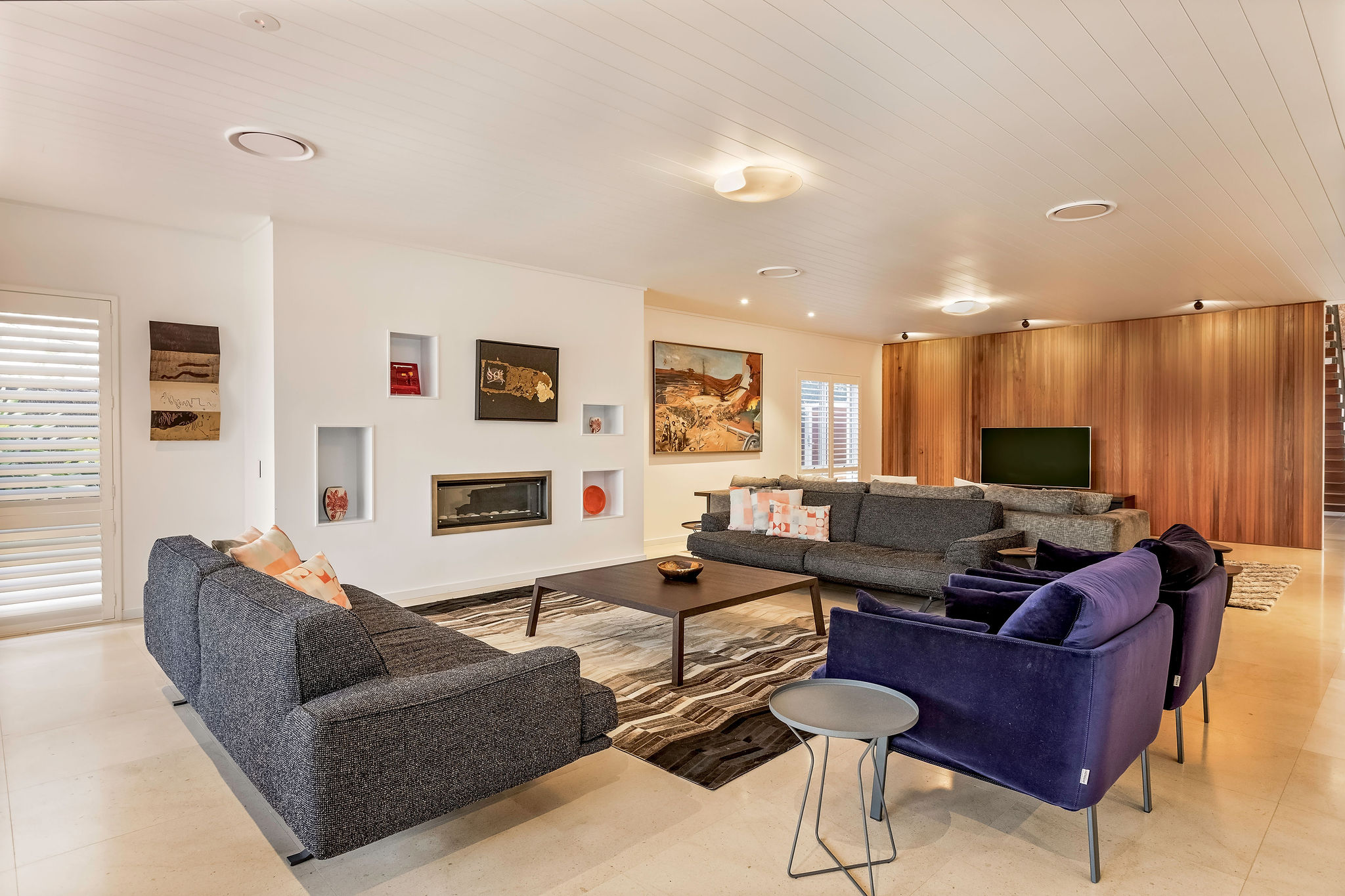 - House 9 Waterfront Resort